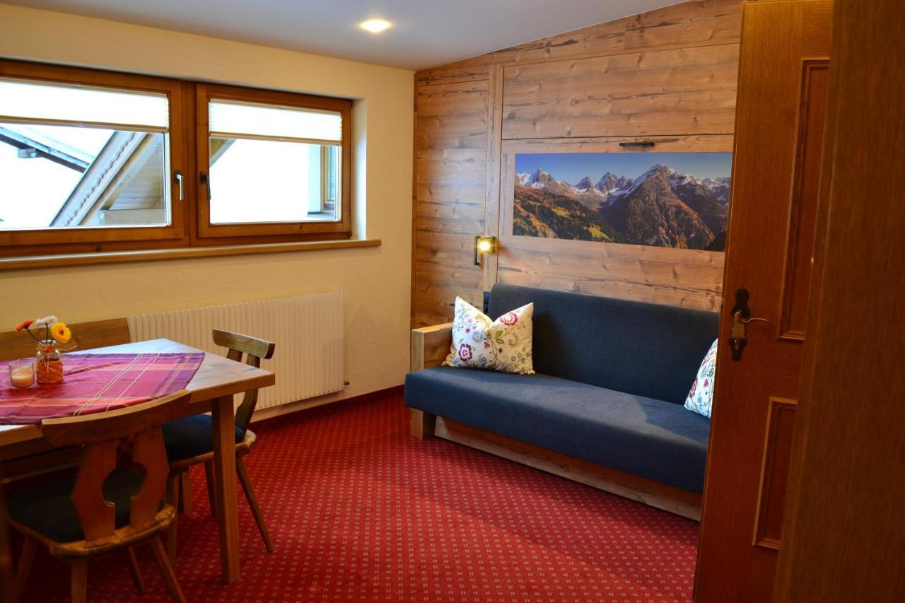 Haus Gfall Kaunertal Bagian luar foto